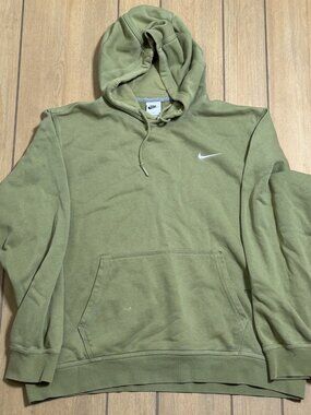 Nike Club fleece hoodie olive green mini swoosh XL